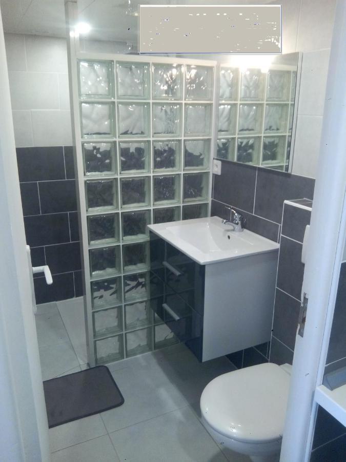 L'Essentiel Apartment เอิลท์ ภายนอก รูปภาพ